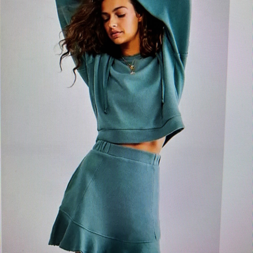 Free People FP Beach Social Set in Dried Pine color size Medium